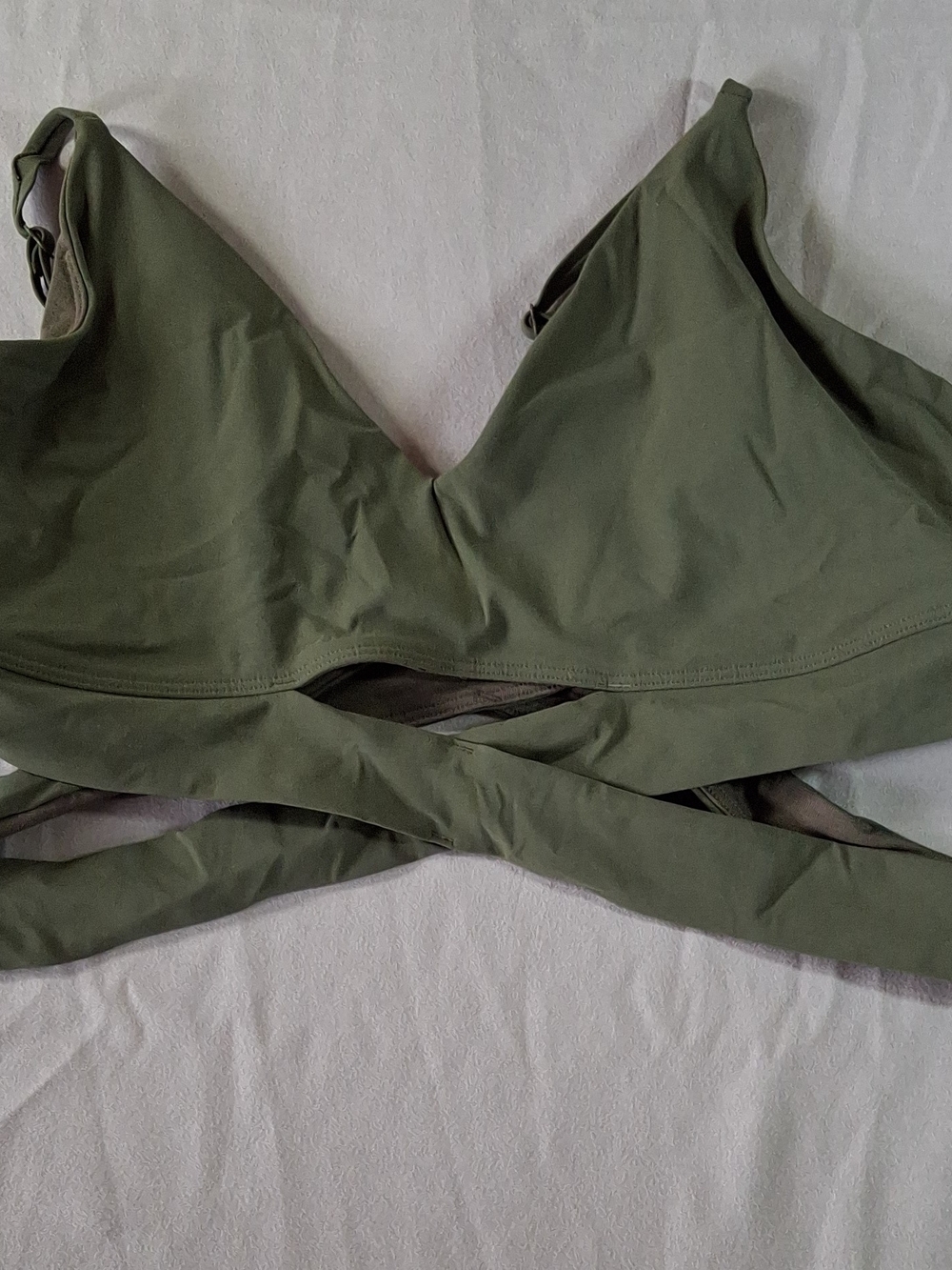 Lululemon Still Now Bra Light Support Army Green Size 12 Yoga Cropped LW2BFCS